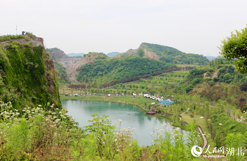 靈山生態(tài)文化旅游區(qū)風(fēng)景如畫。人民網(wǎng)記者 張沛攝