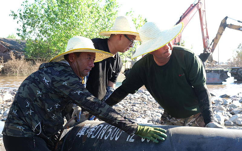 漳河抗旱排澇服務(wù)隊(duì)奔赴湖南華容洞庭湖團(tuán)洲垸排澇搶險(xiǎn)工作