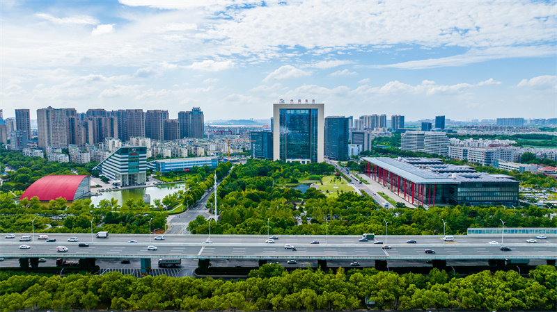 位于武漢經(jīng)開區(qū)的東風(fēng)汽車總部和東風(fēng)汽車全球創(chuàng)新中心。