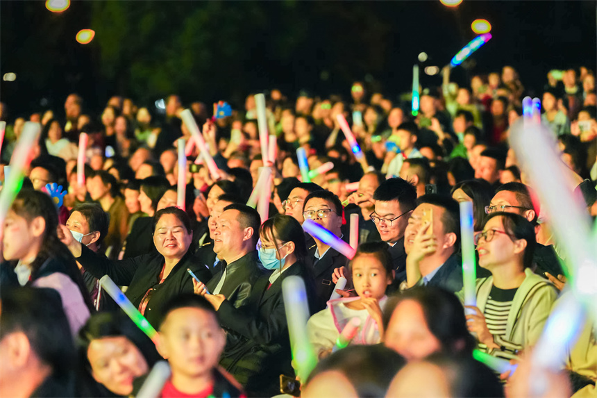 第五屆荊楚鄉(xiāng)村文化旅游節(jié)在天門拉開帷幕。天門市委宣傳部供圖